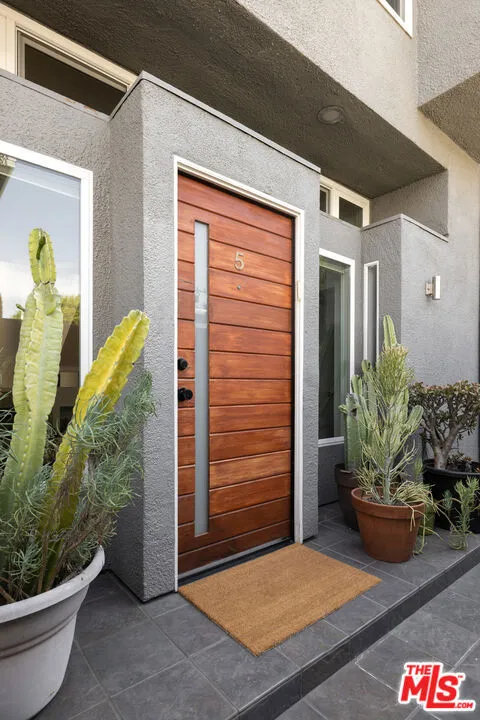 2408 34th Street 5, Santa Monica, California 90405 home-pic-1